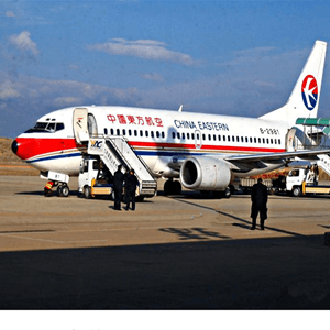 兴义万峰林机场空运航空快运业稳步发展的原因是什么？